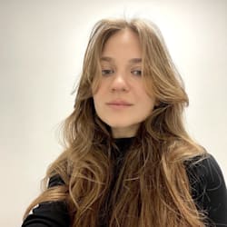 yana_leon