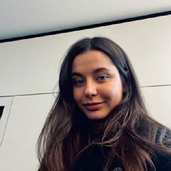 claudia_mcdo