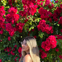 larys_ugc
