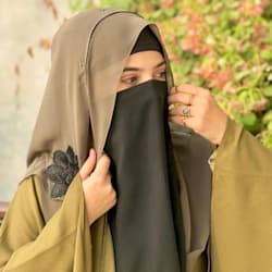 humairaiqbal15