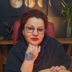 joan_carlton