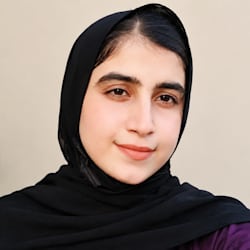 zoyanawaz5459