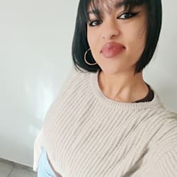 erin_office1