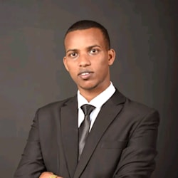 alex_karuiki