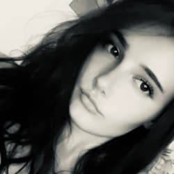 adrianakki