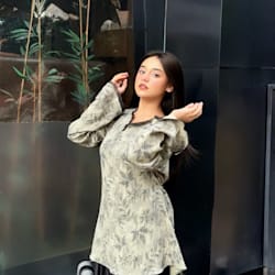 kainat_8743