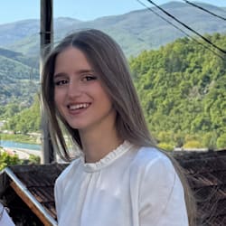 enaa_adzic