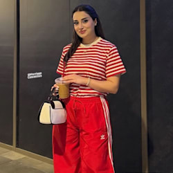 ari_lynche