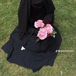 ayesha_khan_pro