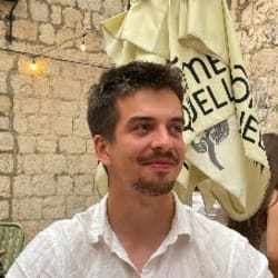 adam_wisiecki