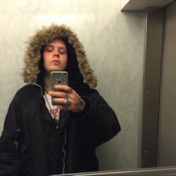 szym0n16