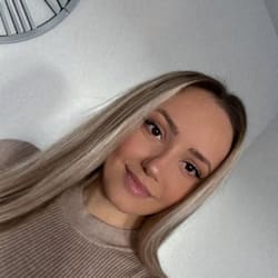 lucy_mendy