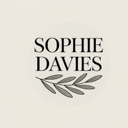 sophie_davs