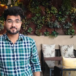 vivek_parasharr