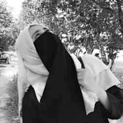 fatimagilani02