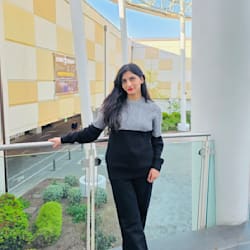 aleeza_hussain