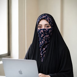 syedazahraqueen