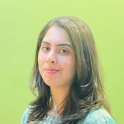 ayeshaqamar1