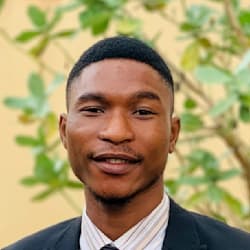 oladeyiayomide