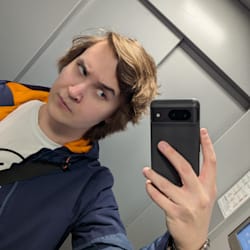 akmoove