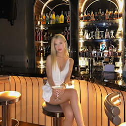 mary_wesly