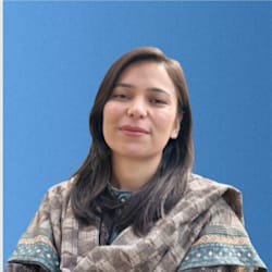 sonia_far