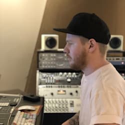 mixer_drummer