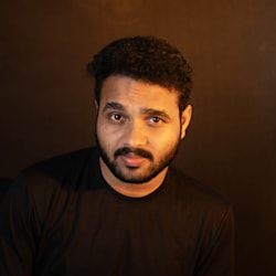 charan_enike
