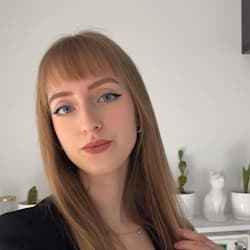 florence_wears