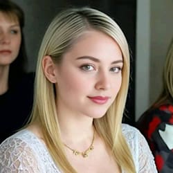 ella_bray