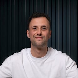 syncxomale