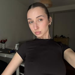 nicolebbt