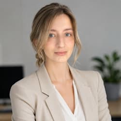 alina_falkenbe