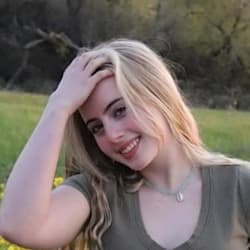 chloe_gurney