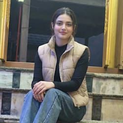 kalsoom_457