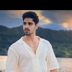 shadabkhan98372
