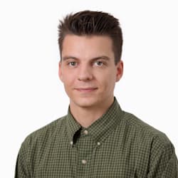 daniel_carey071