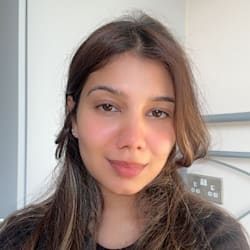 ayesha_raza24