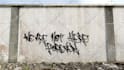 do graffiti handstyle tags on the wall