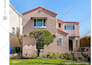 design a commercial real estate offering memorandum