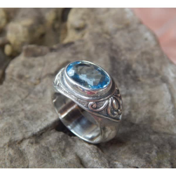 write name on silver ring