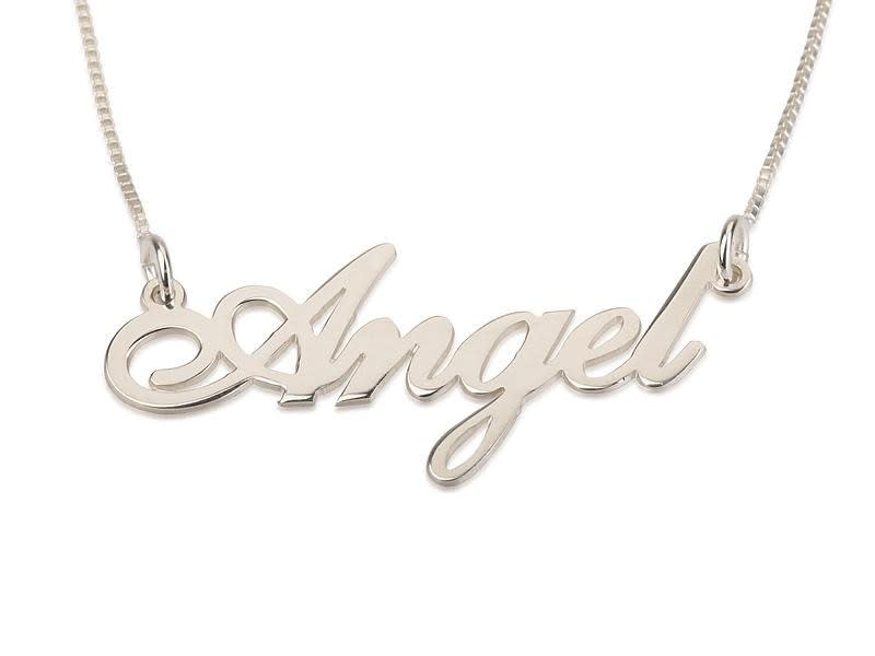Make beautiful silver name locket on 