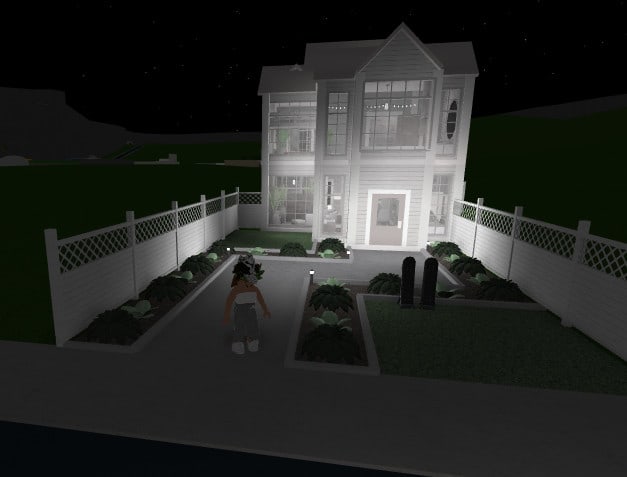 Build A Bloxburg House Of Your Choice By Yellooflxwer