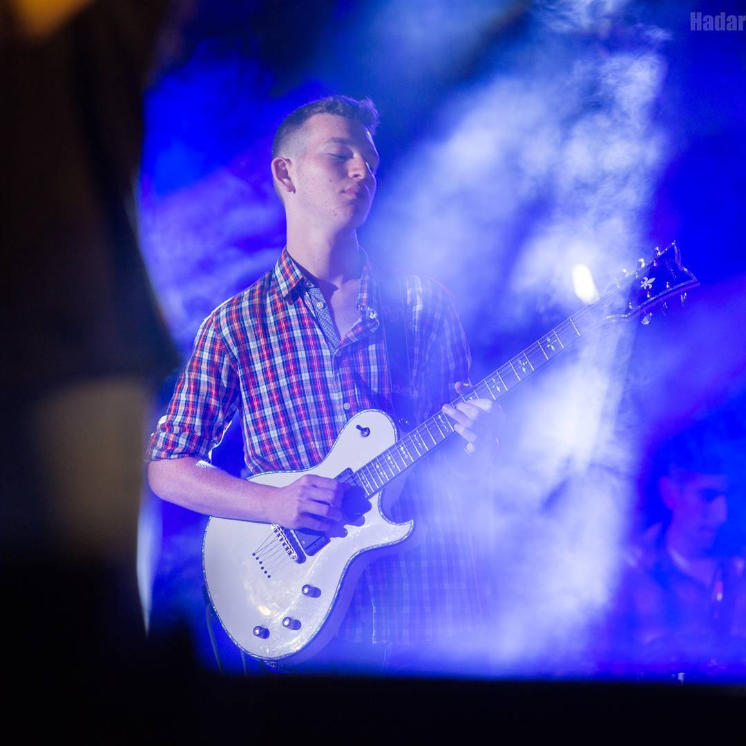 Awesome Electric Guitar - Make An Awesome Electric Guitar Or Acoustic Guitar Track By Galsheinfeld