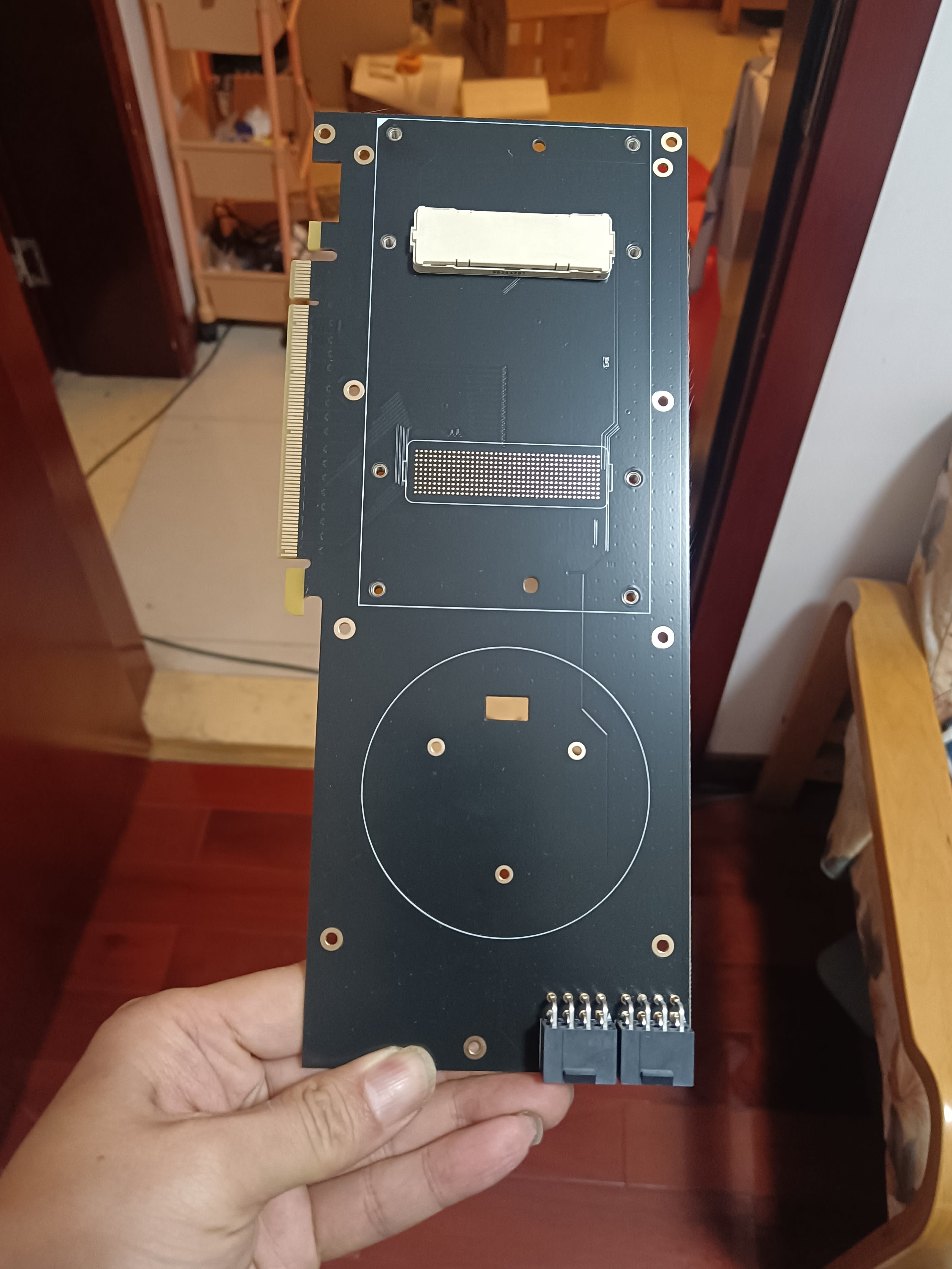 SXM2 to Pcie 変換基板 PCIe用SXM2アダプター（水冷式 16GB SXM2