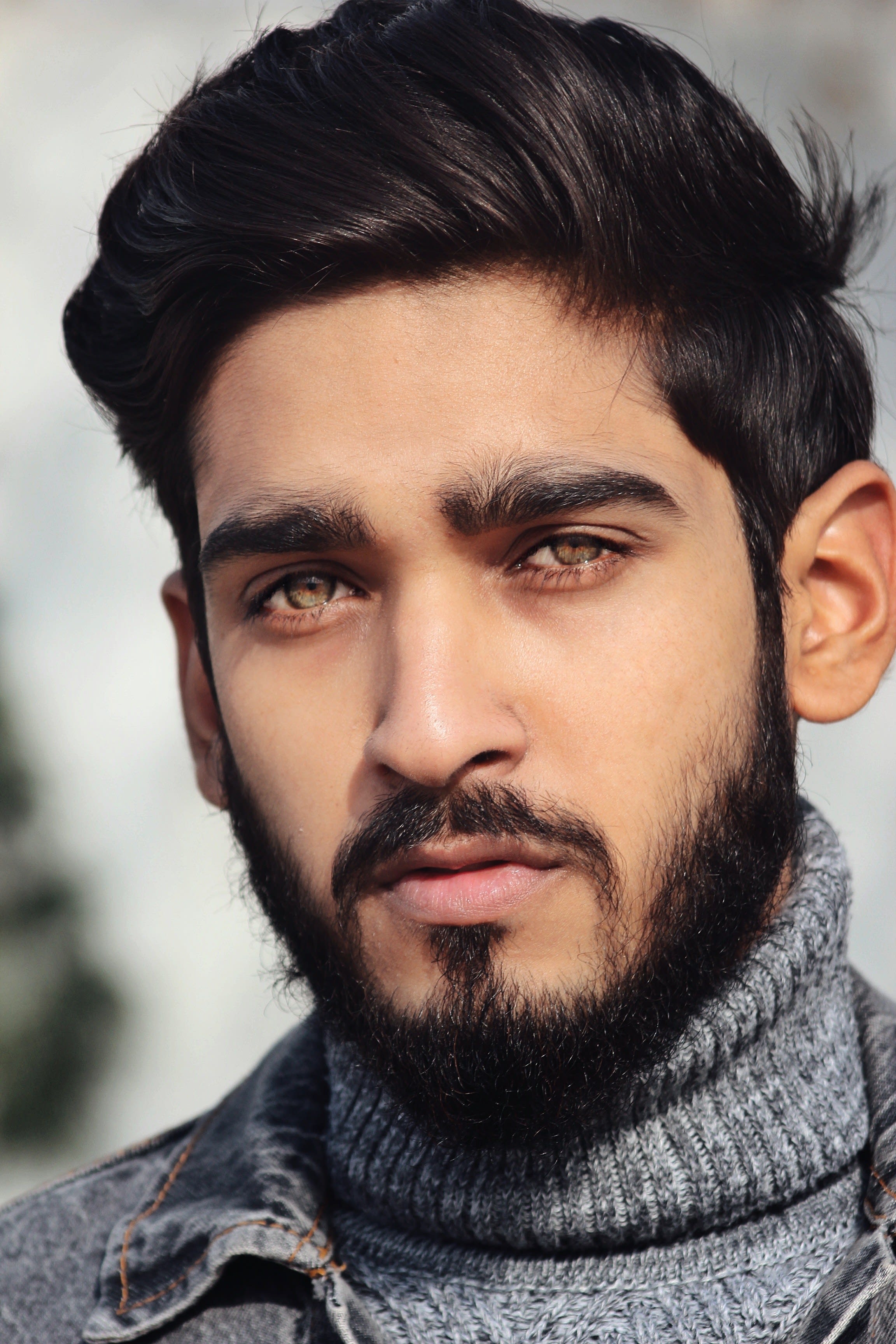 Männliches Model Gesichter Profil