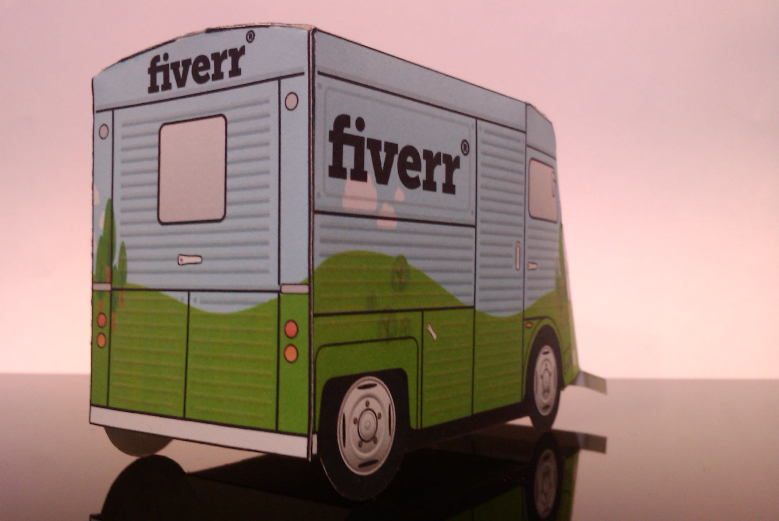 Maak een papieren citroen hy-busje met je logo erop