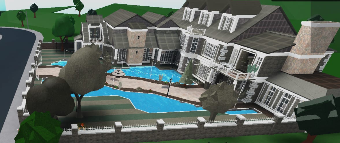 Build you a bloxburg mansion or a hotel by Rhrblxx