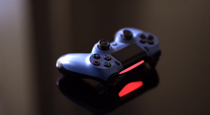 write 3x unique 600 words game articles