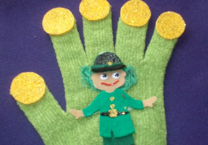 make a Fingerplay Glove Puppet for use in your classroom